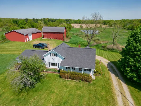 4190 Pratt Rd, Metamora, MI 48455