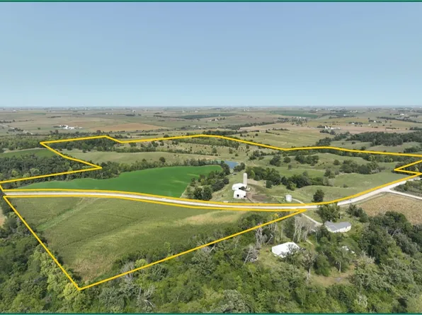 1295 78th Street Trl, Belle Plaine, IA 52208