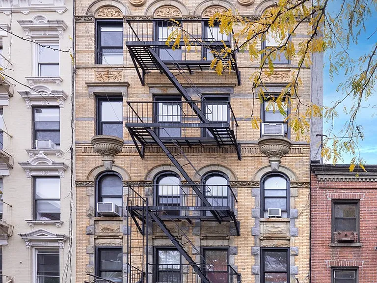 223 Mott St #15 — Photo 5