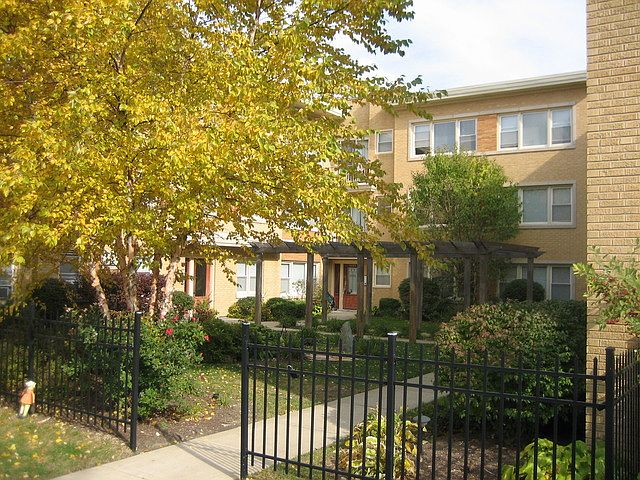 1st image of 1140 Ferdinand Ave #106