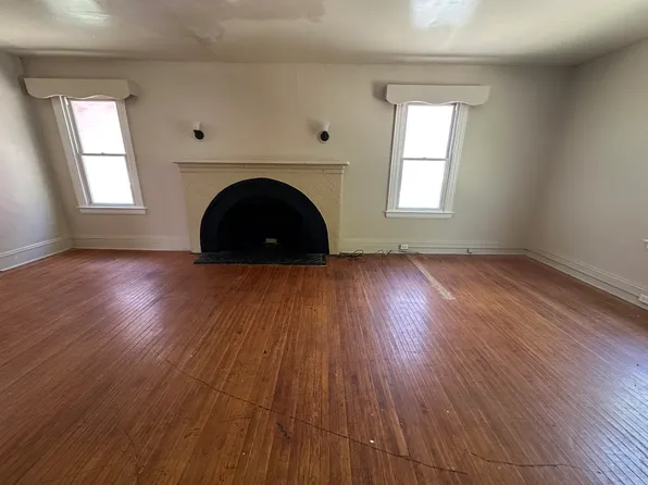 212 Leon St, Syracuse, NY 13205