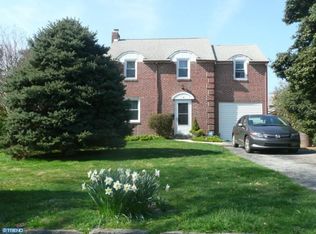 18 Valley View Ln, Newtown Square, PA 19073