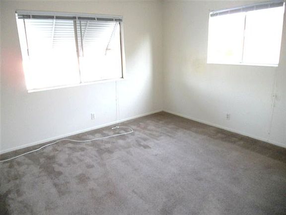 4 BEDROOM