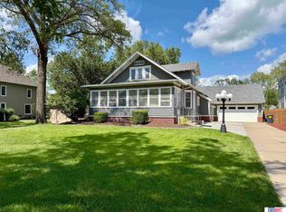 54 Lincoln St, Seward, NE 68434