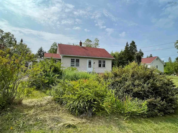 7731 Highway 329, East River Pt, NS B0J 1T0