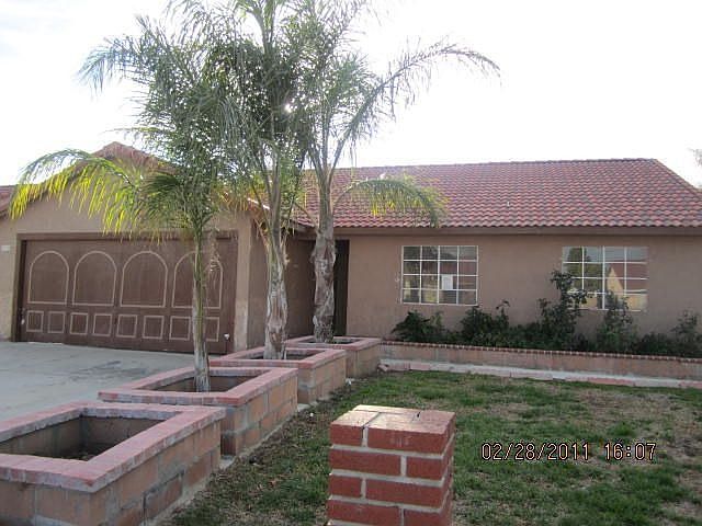 1st image of 9748 Sandalwood Ave