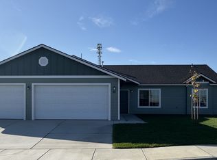 80 Renee Ave, Umatilla, OR 97882