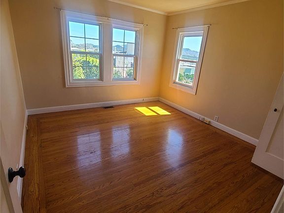 2nd image of 558 46th Ave