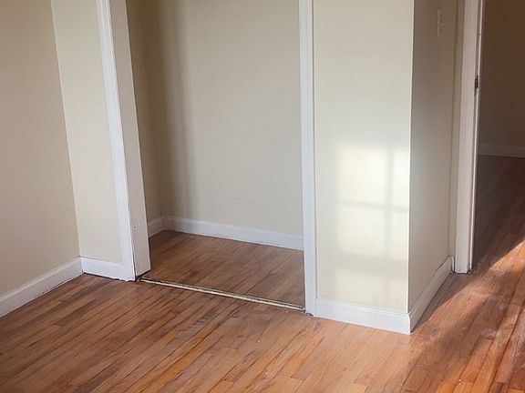 3rd image of 434 Leland Ave Floor 2