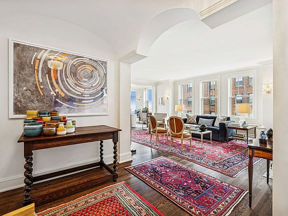 3rd image of 3300 N Lake Shore Dr APT 15A