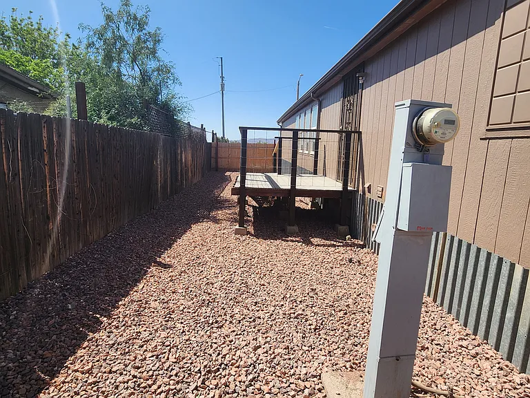 21533 W Laura St — Photo 26