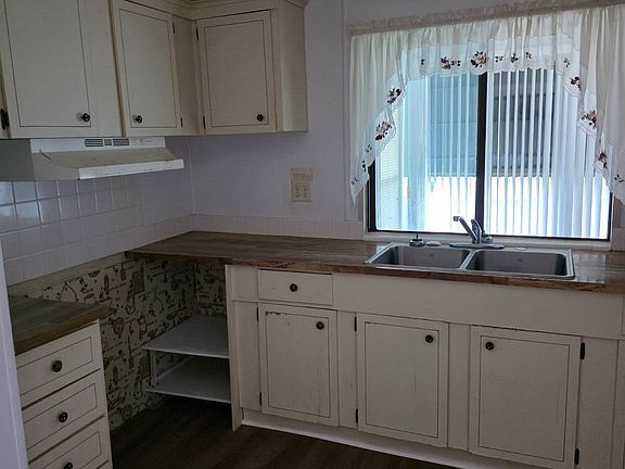 5th image of 20451 Powell Rd Unit 119
