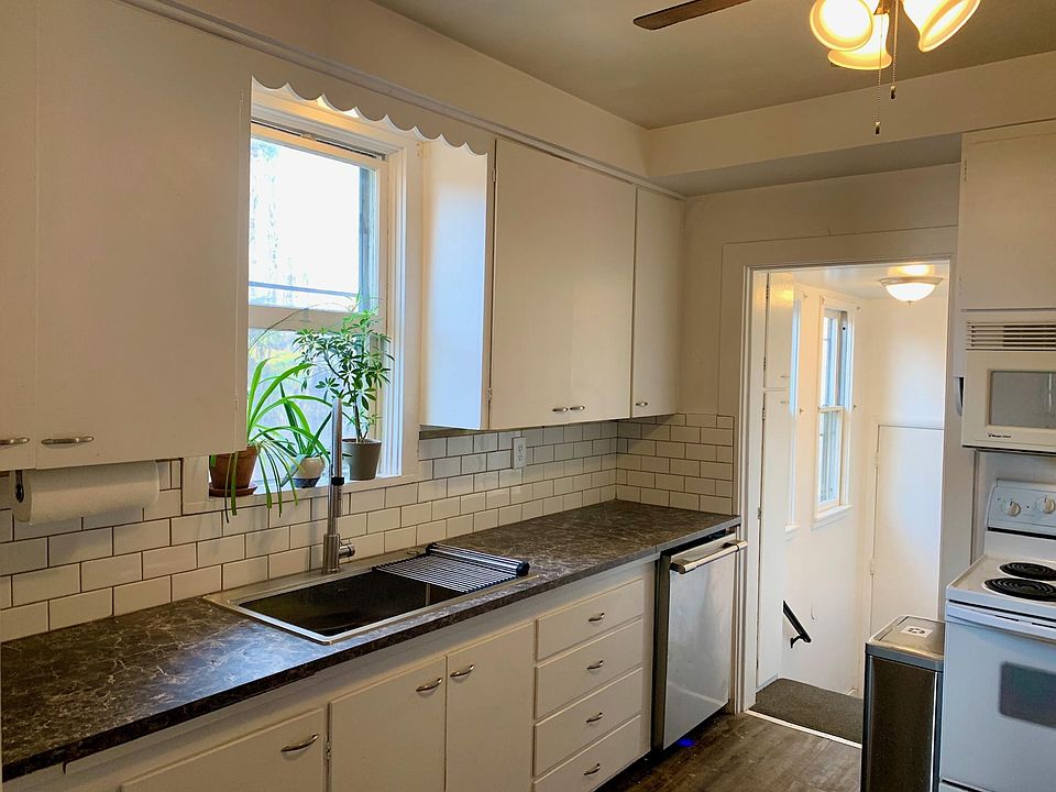 1st image of 251 E 1700 S APT 1