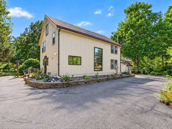 184 Centre St, Danvers, MA 01923