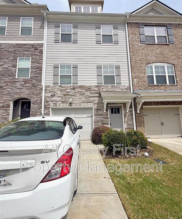 1st image of 887 Society Cir SW