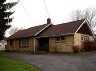 2421 4th St, Moundsville, WV 26041