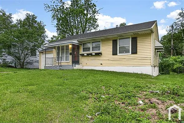 10409 Renfrew Dr — Photo 3