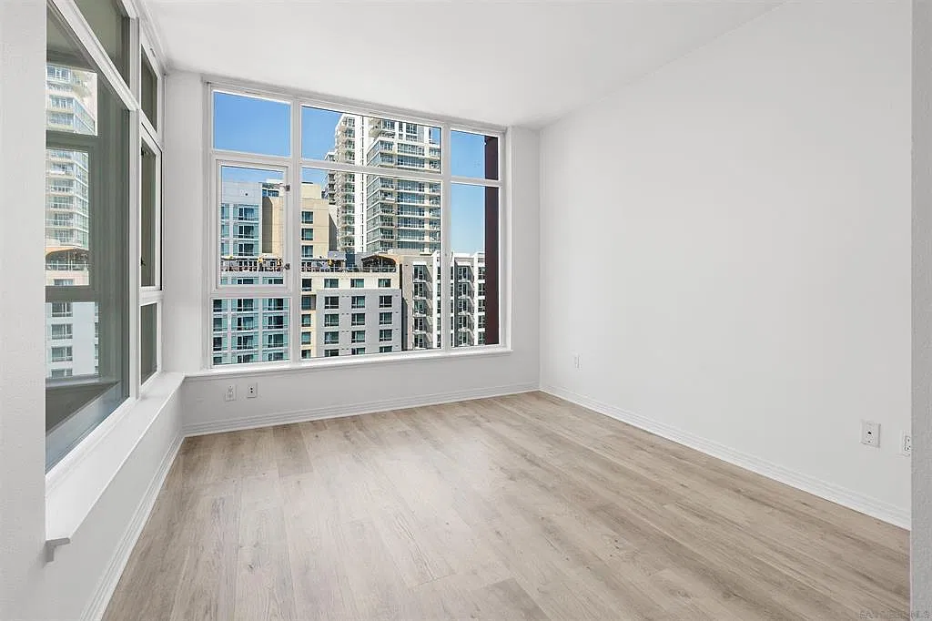 2 bed, 963 sqft, $3,500 — Photo 1