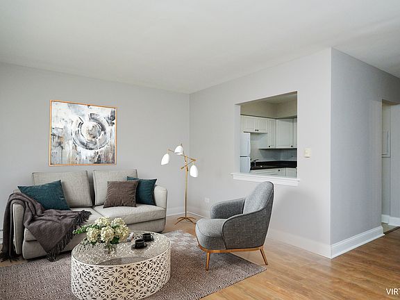 2nd image of 1744 E Oakton St #202P6