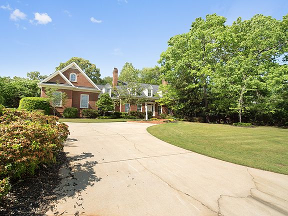 In Chanticleer, close to GHS