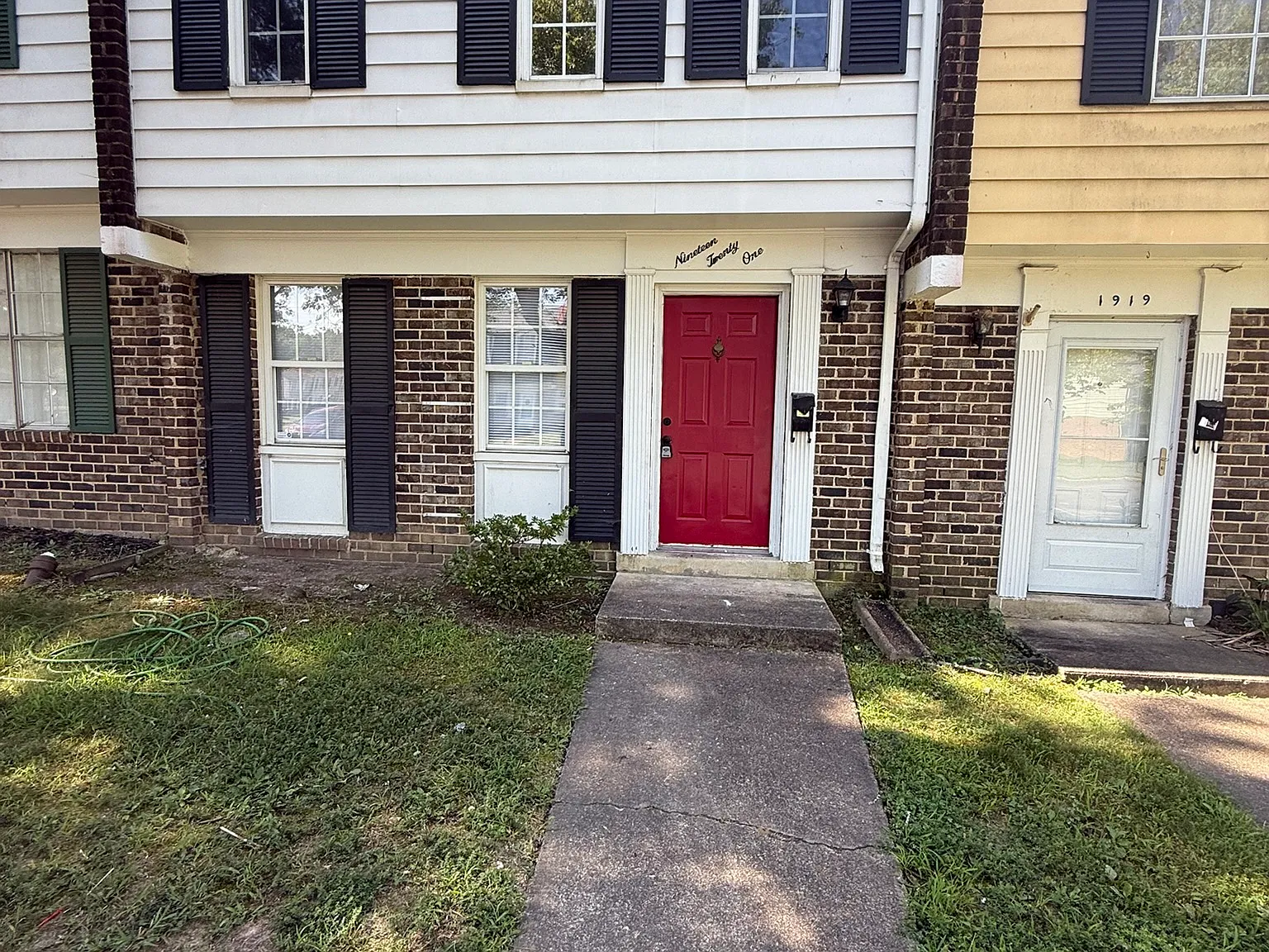 3 bed, 1.5 bath, 1000 sqft, $1,650 — Photo 1