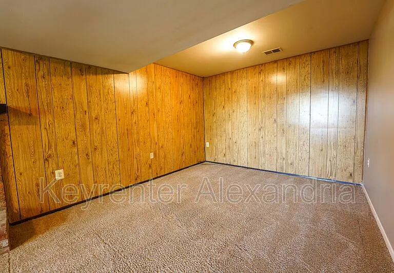 5901 Beech Tree Dr — Photo 26
