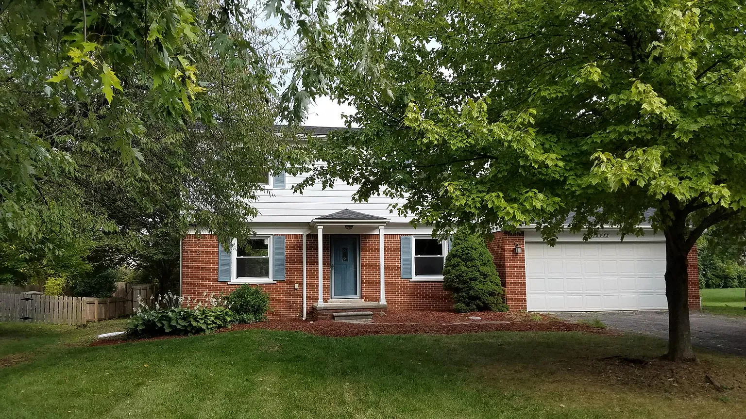 2933 Seminole Rd photo 1