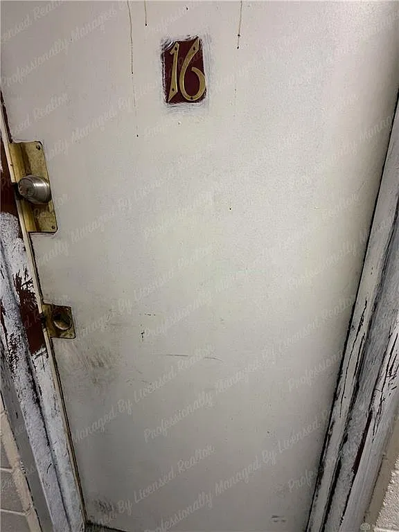 1 bed, 1.0 bath, $700 — Photo 2