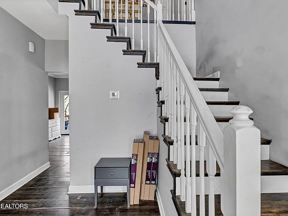5th image of 8464 Mecklenburg Ct