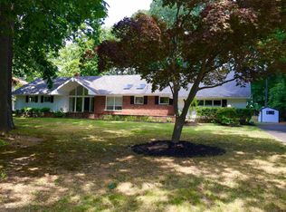13 Greenbrier Rd, Oakhurst, NJ 07755