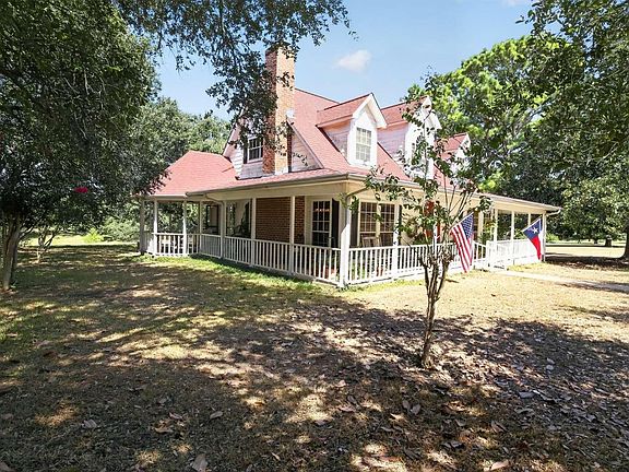 4th image of 3507 Azalea St