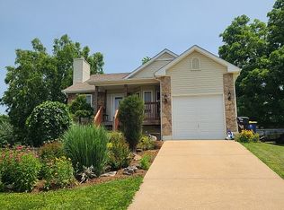 205 Bogy St, De Soto, MO 63020