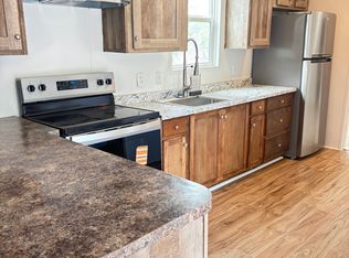 1081 Schulenburg Ln, Columbus, TX 78934
