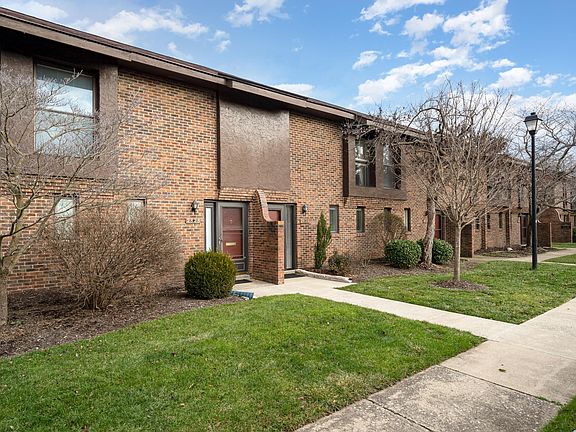 2nd image of 2828 Churchill Dr