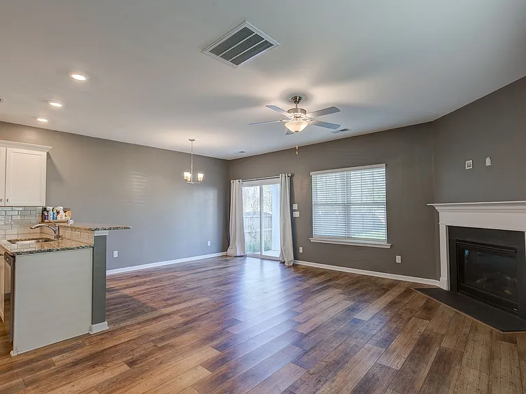 416 Sandfarm Trl — Photo 20