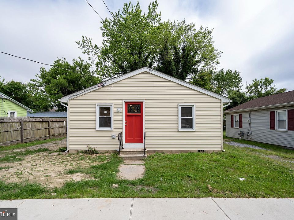 1st image of 730 Woolford St