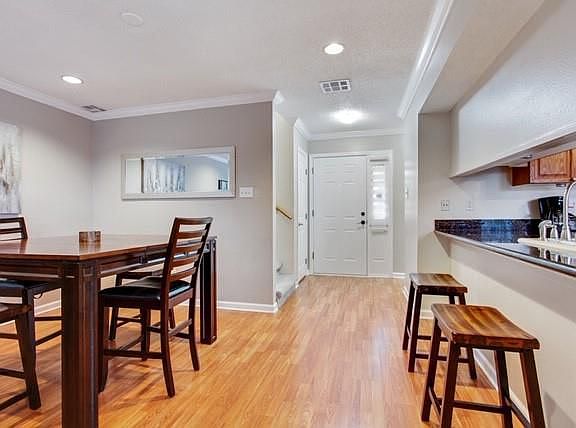 2nd image of 1500 W Esplanade Ave APT 30A