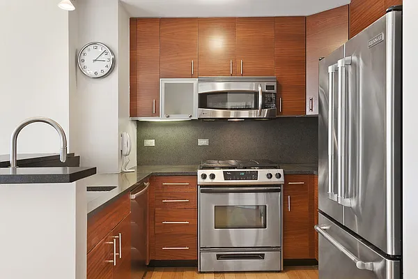 Rented by Compass | media 17