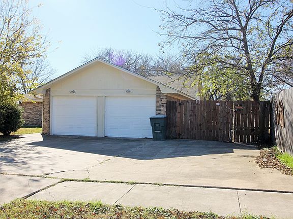 2nd image of 212 Margarita Dr