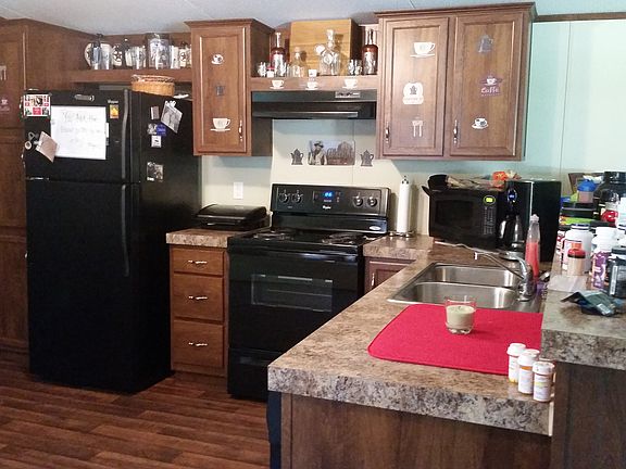 4th image of 1205 West Circle Drive #34