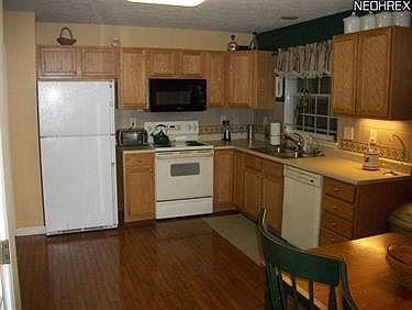 2nd image of 8525 Bentley Dr