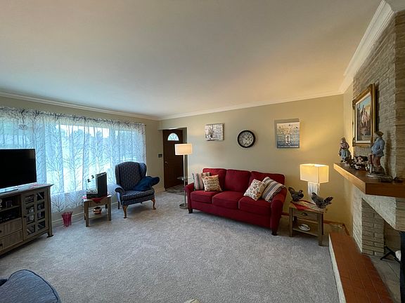 5th image of 1007 E 8th Ave