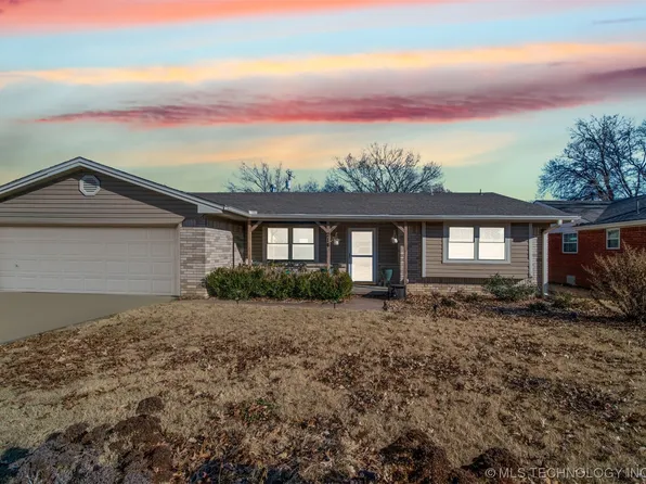 214 N Wortman Pl, Claremore, OK 74017