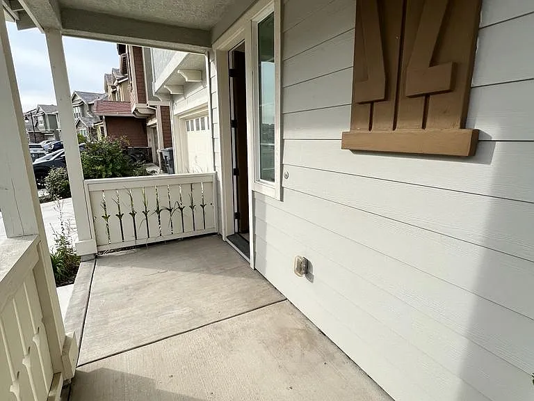 1335 Orchid Ct — Photo 4