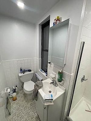 5th image of 17 Essex St APT 6