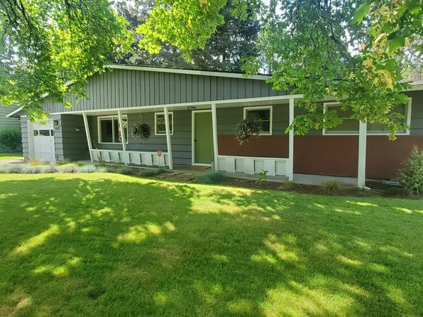 1878 Mapleleaf Rd, Lake Oswego, OR 97034