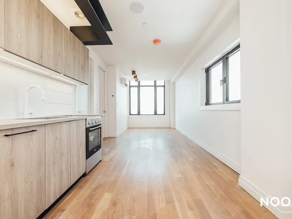 260 Knickerbocker Avenue image 1 of 14