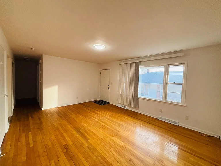 1615 Log Cabin Ave #NA — Photo 2