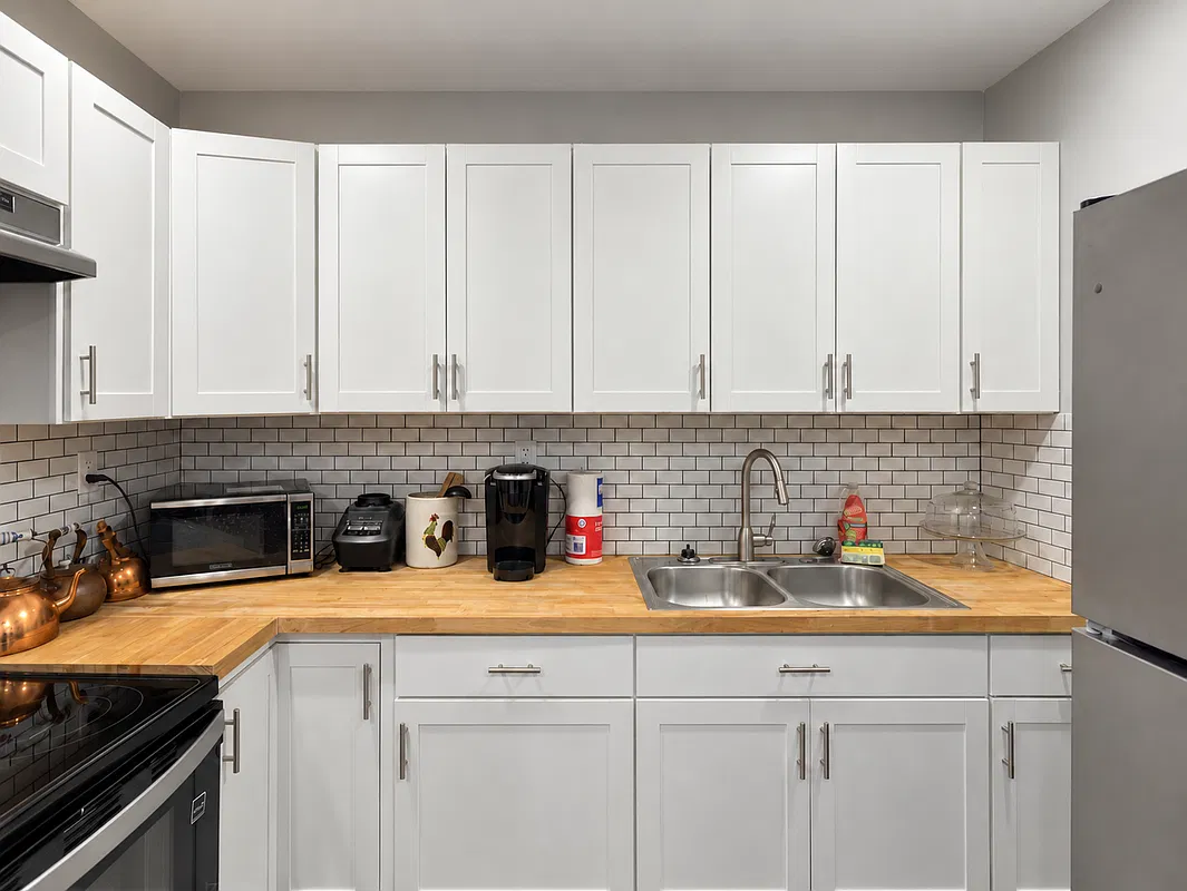 1 bed, 1.0 bath, 800 sqft, $1,300 — Photo 3