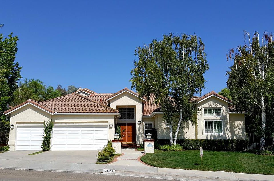 1st image of 2620 Yellowwood Dr
